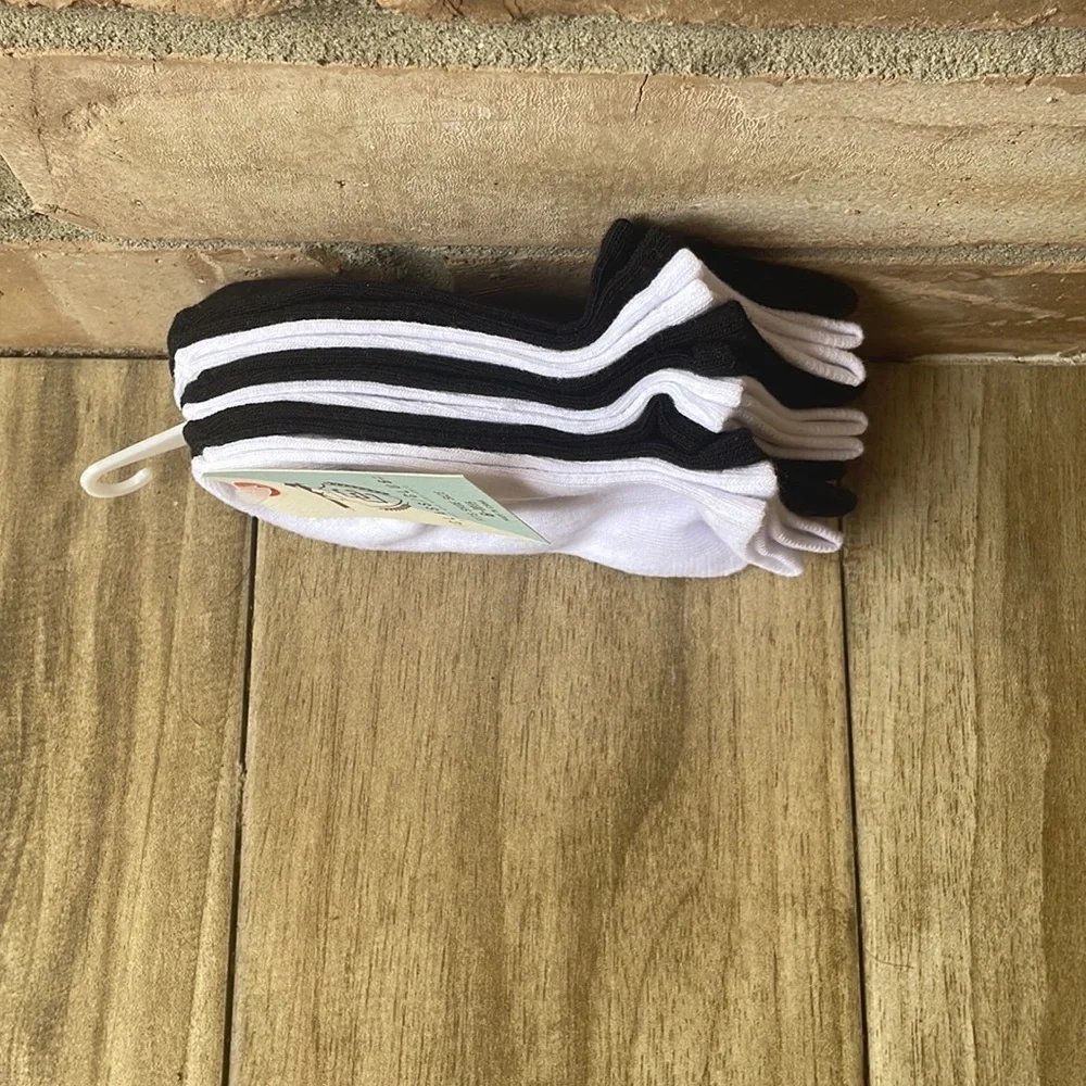 Bundle of Class Club Hoys No Show Socks